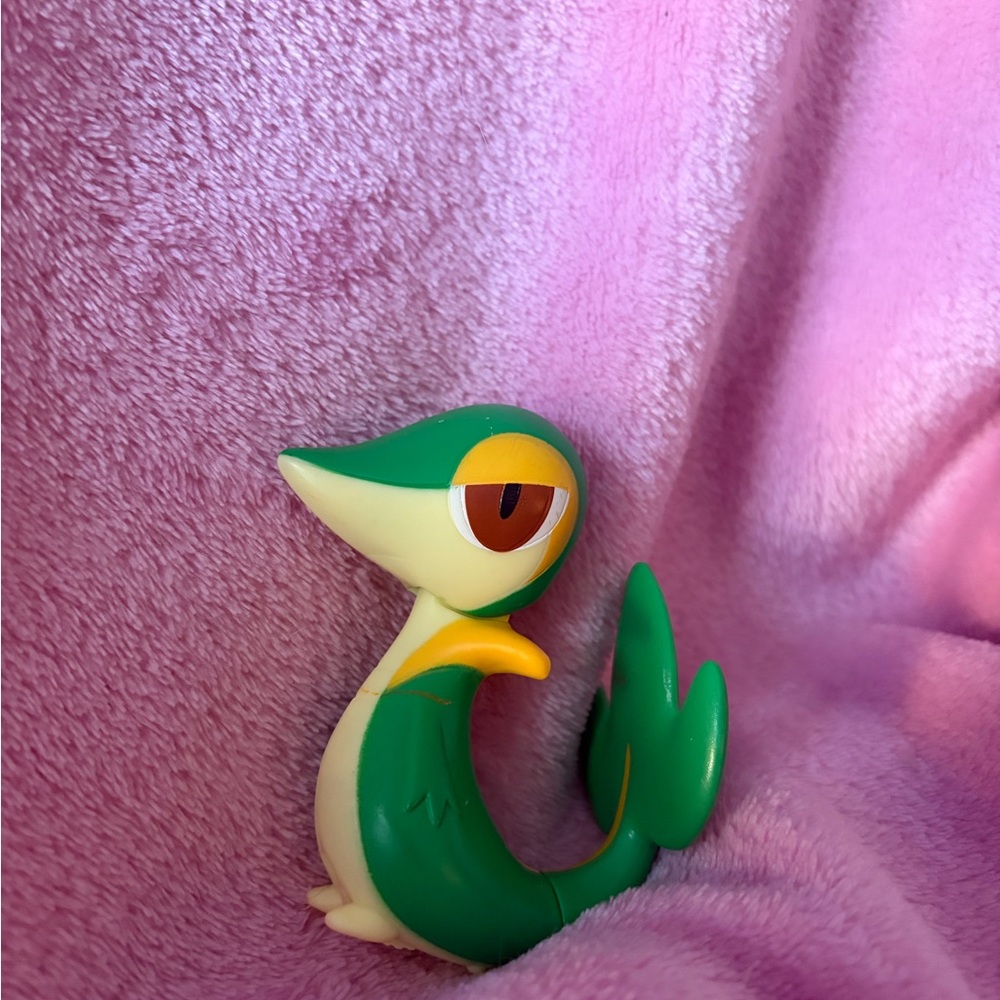 2011 pokemon snivy toy McDonald’s
